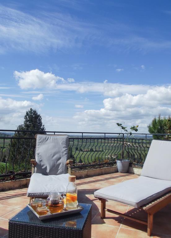 Les Gues Rivieres Bed & Breakfast Pujols  Ngoại thất bức ảnh