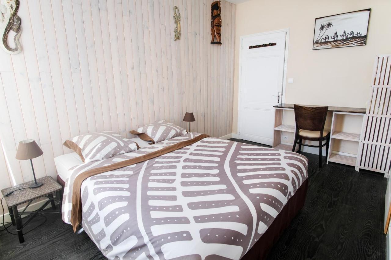 Les Gues Rivieres Bed & Breakfast Pujols  Ngoại thất bức ảnh