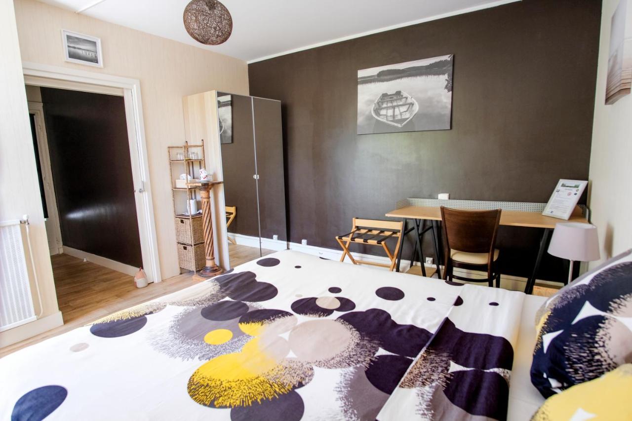 Les Gues Rivieres Bed & Breakfast Pujols  Ngoại thất bức ảnh