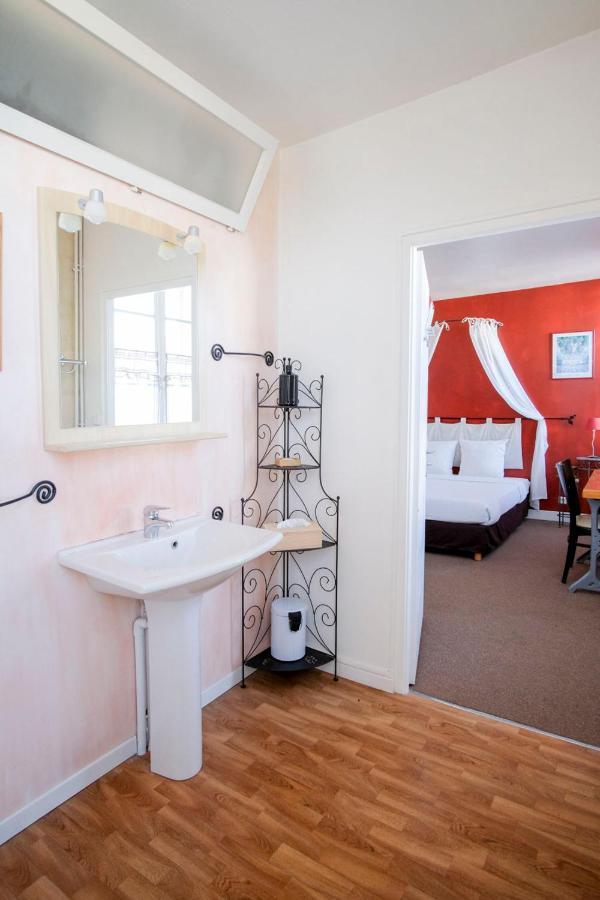 Les Gues Rivieres Bed & Breakfast Pujols  Ngoại thất bức ảnh