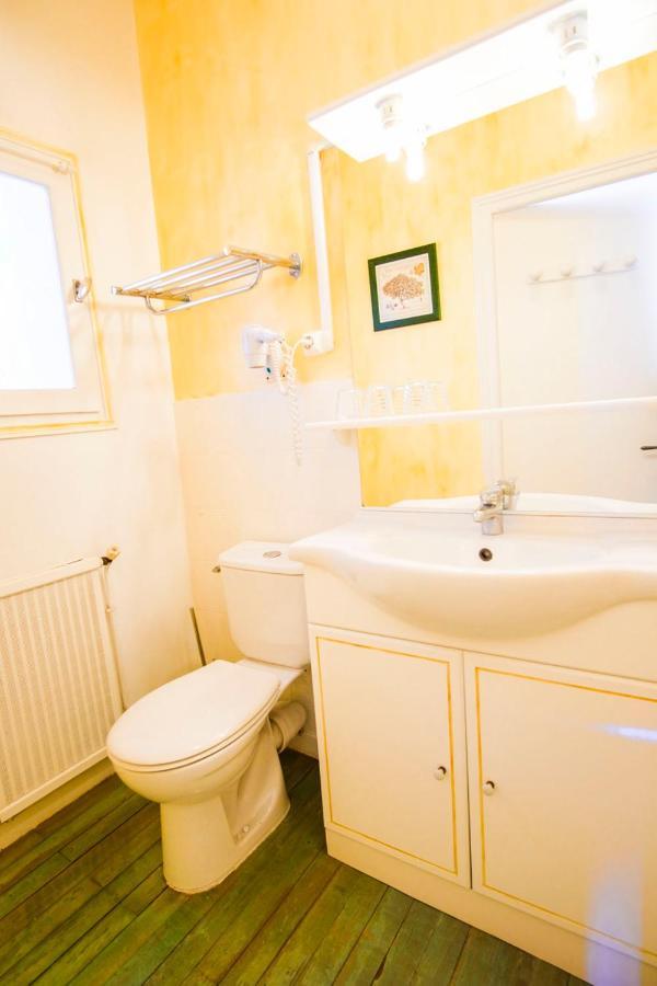 Les Gues Rivieres Bed & Breakfast Pujols  Ngoại thất bức ảnh