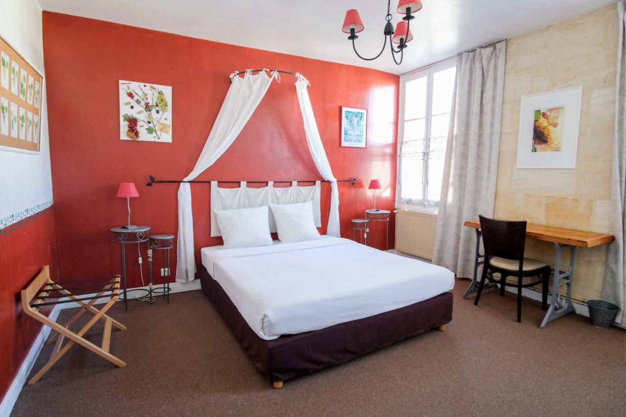Les Gues Rivieres Bed & Breakfast Pujols  Ngoại thất bức ảnh